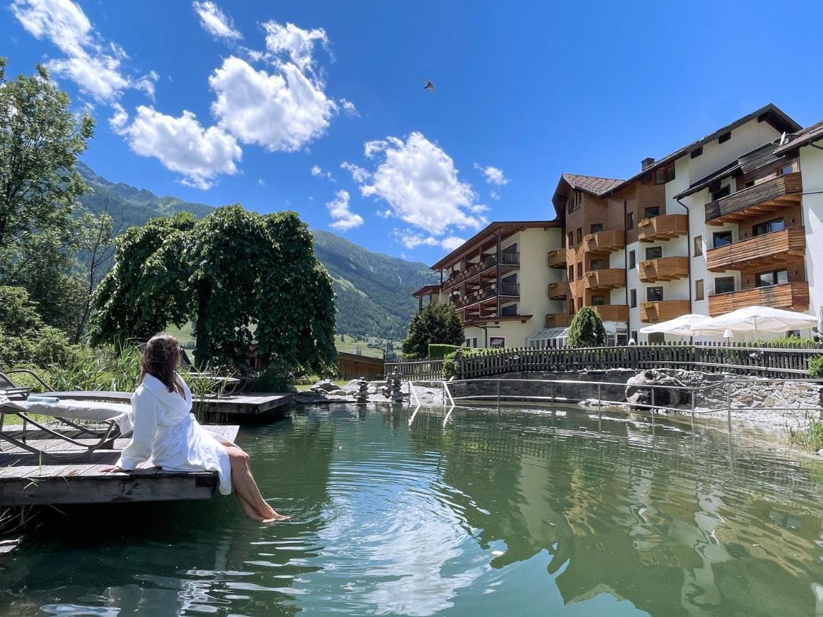 Spa & Naturhotel Outside マトライ・イン・オストティロル エクステリア 写真