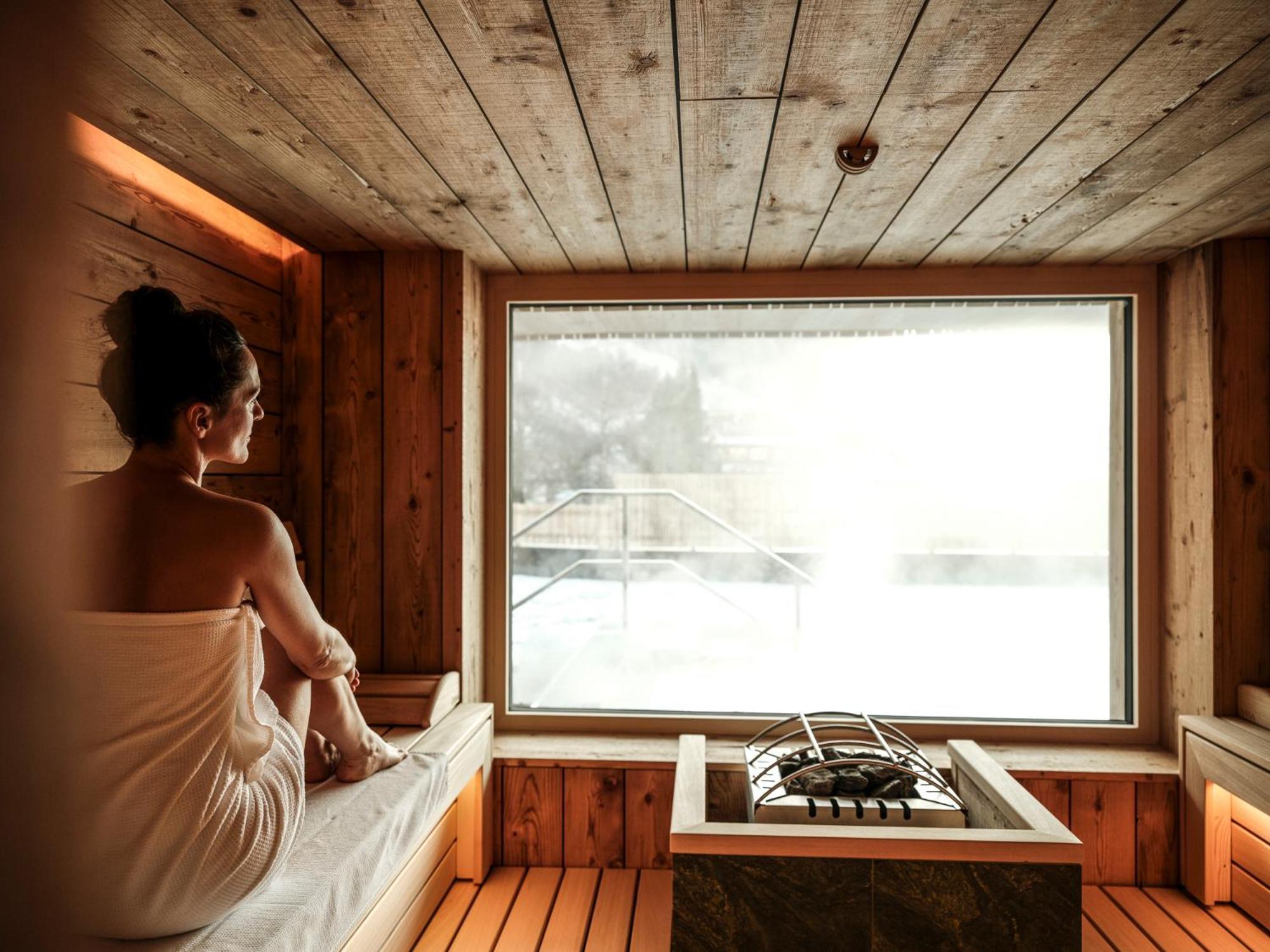 Spa & Naturhotel Outside マトライ・イン・オストティロル エクステリア 写真